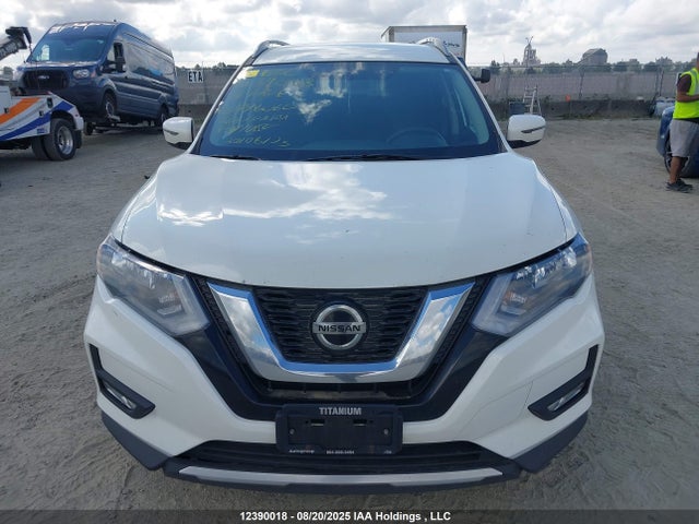 5N1AT2MV1JC798680 Nissan 2018