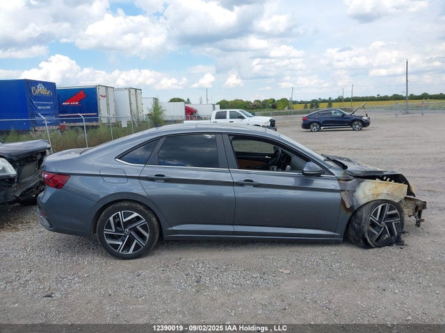 3VWGM7BU1RM035925 Volkswagen tsi