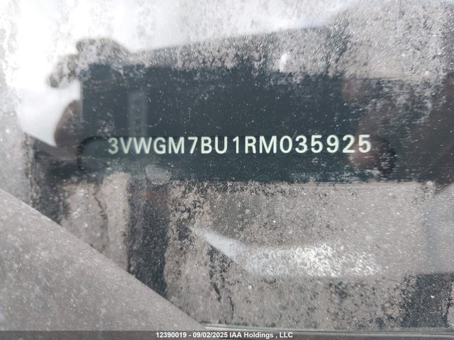 3VWGM7BU1RM035925 Volkswagen tsi
