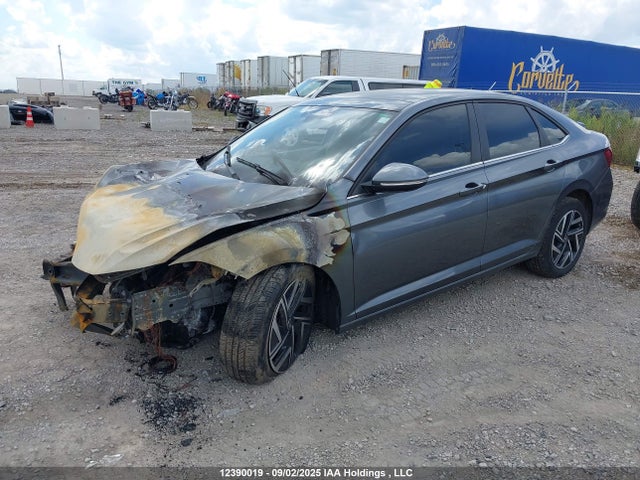 3VWGM7BU1RM035925 Volkswagen tsi