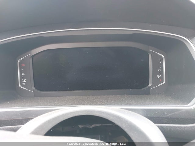 3VV8B7AXXRM040566 Volkswagen tsi