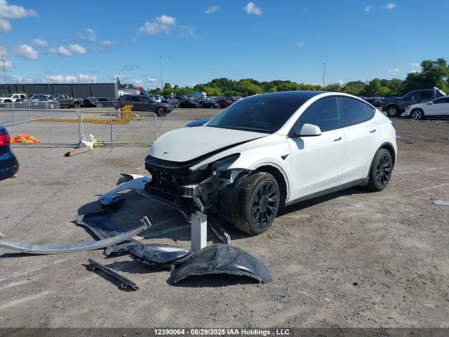 7SAYGAEE1PF622730 Tesla Model Y