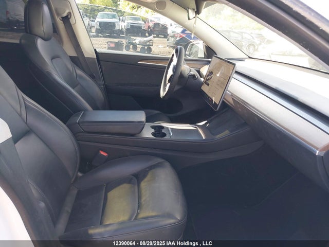 7SAYGAEE1PF622730 Tesla Model Y