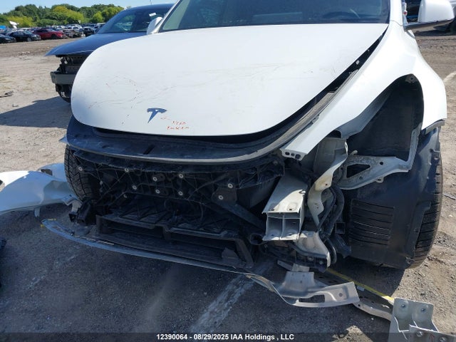 7SAYGAEE1PF622730 Tesla Model Y
