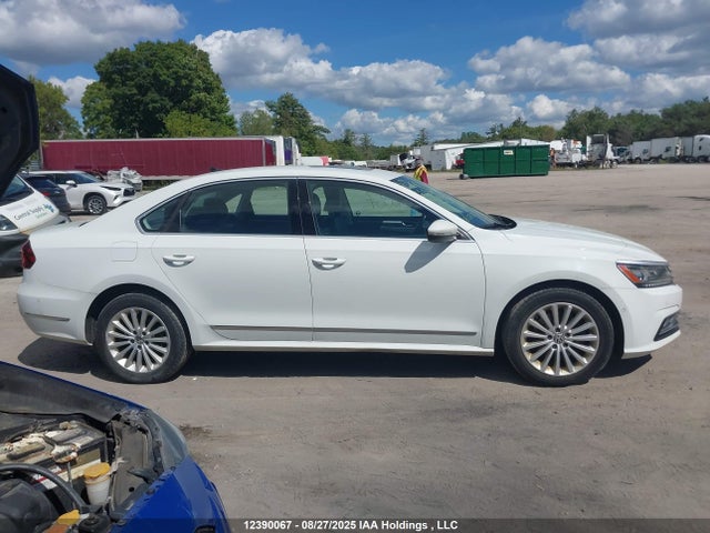 1VWBT7A39HC063249 Volkswagen 1.8 tsi