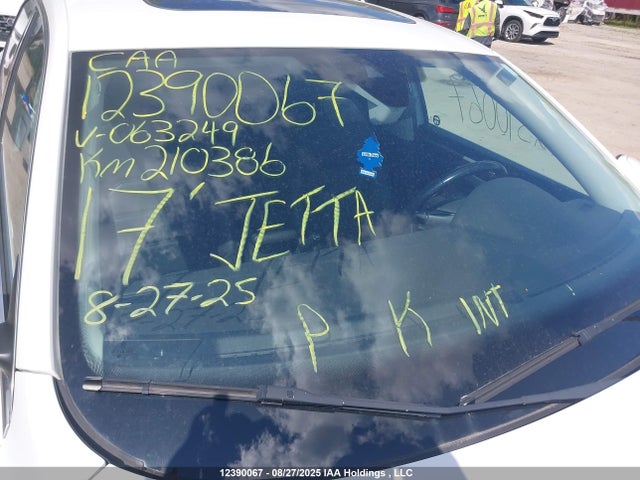 1VWBT7A39HC063249 Volkswagen 1.8 tsi