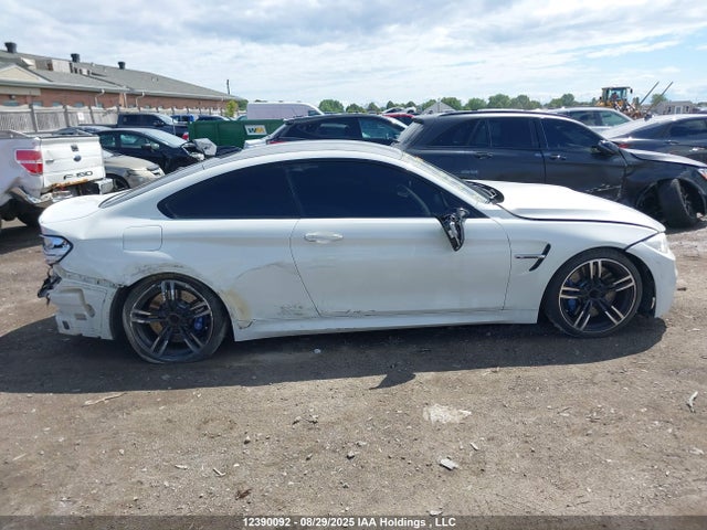 WBS3R9C50FF708634 BMW M4