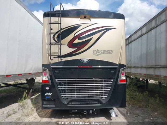 12390142 :رقم المزاد ، 4UZACGCY2ECFP9342 vin ، 2014 Freightliner Chassis Xc مزاد بيع