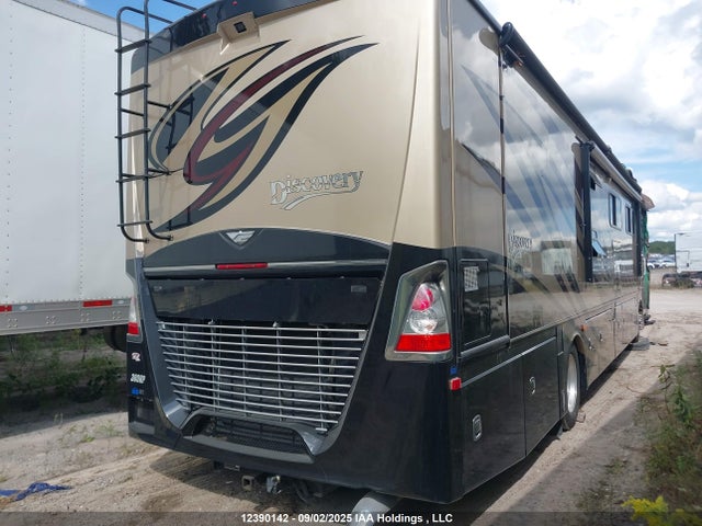 12390142 :رقم المزاد ، 4UZACGCY2ECFP9342 vin ، 2014 Freightliner Chassis Xc مزاد بيع