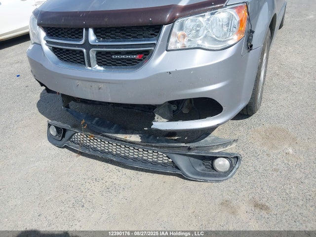 2C4RDGDG9GR315911 Dodge Grand Caravan