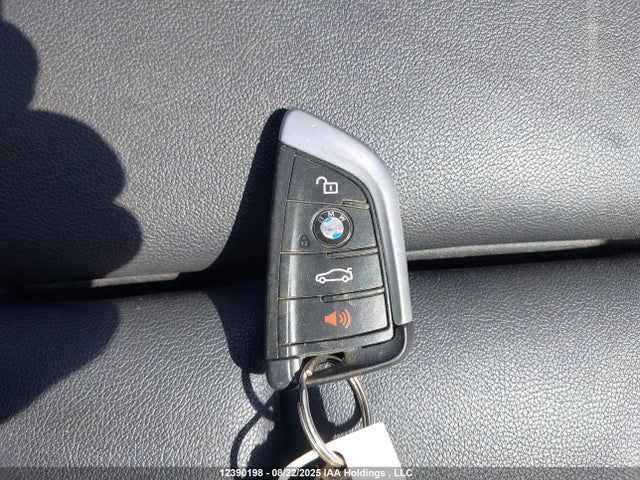 5UXTR9C5XJLD89049 BMW X3