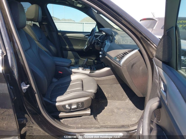 5UXTR9C5XJLD89049 BMW X3