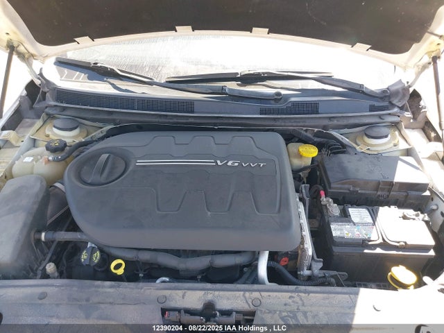 1C3CCCCG2FN728126 Chrysler 200