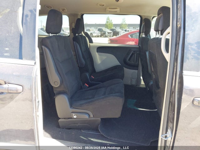 2C4RDGDG5FR665857 Dodge Grand Caravan