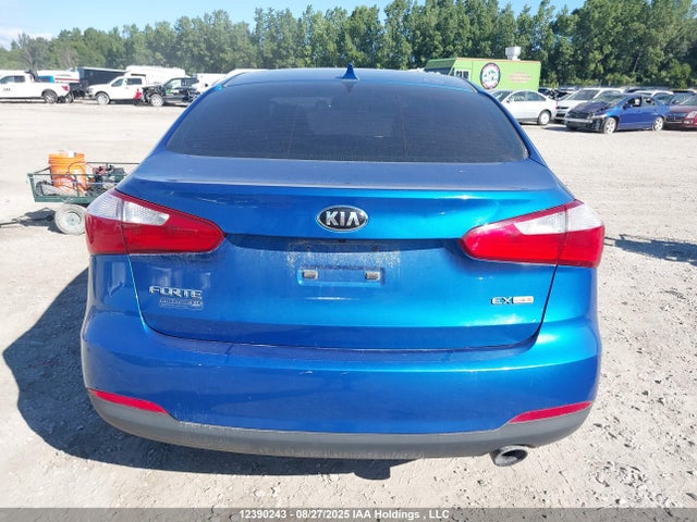 KNAFX4A85E5238774 KIA Forte
