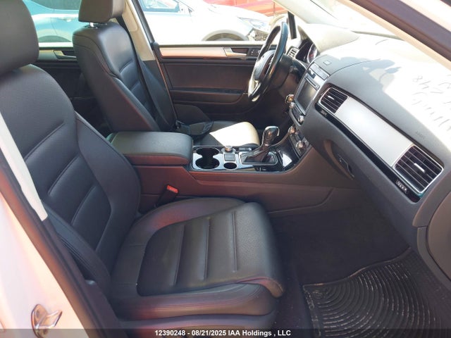 WVGEP9BP8FD004634 Volkswagen 2015