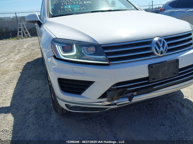 WVGEP9BP8FD004634 Volkswagen 2015