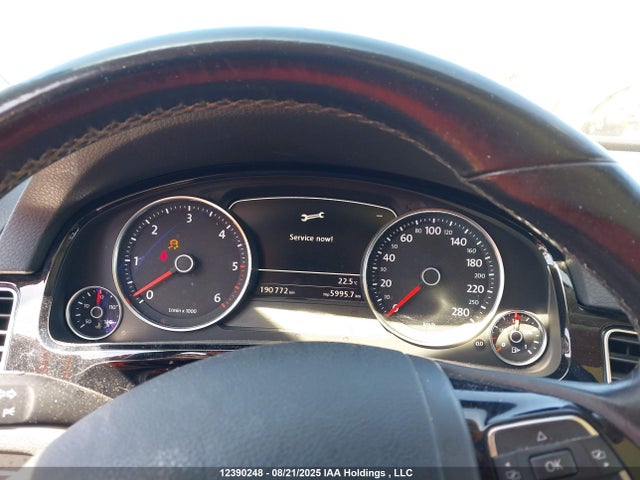 WVGEP9BP8FD004634 Volkswagen 2015