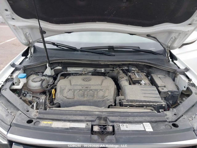 3VV4B7AX0KM174166 Volkswagen Tiguan