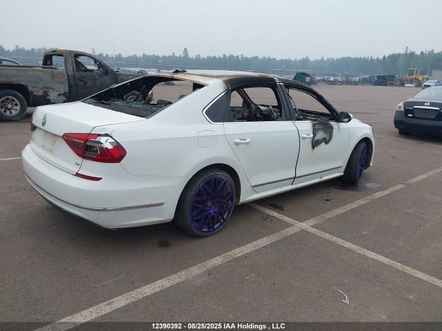1VWAT7A33HC023521 Volkswagen tsi