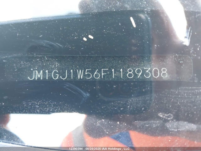JM1GJ1W56F1189308 Mazda 2015