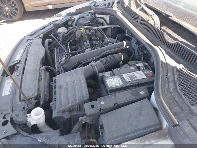 3VWE57BU1KM124856 Volkswagen 1.8 tsi