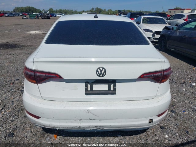 3VWE57BU1KM124856 Volkswagen 1.8 tsi