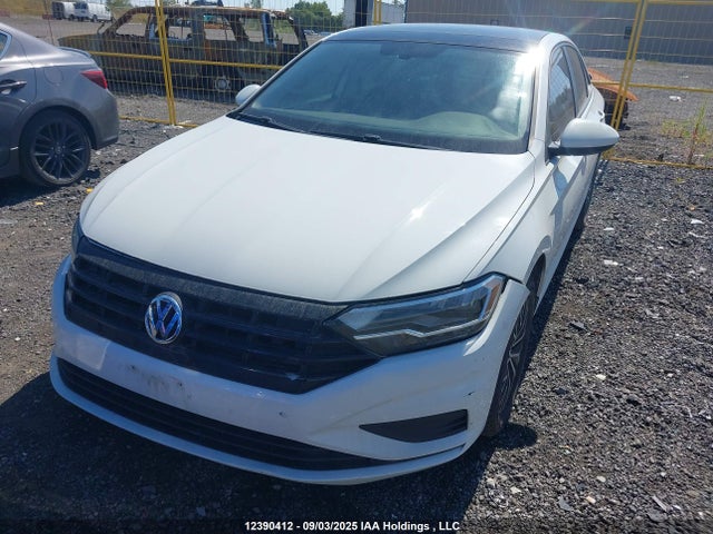 3VWE57BU1KM124856 Volkswagen 1.8 tsi