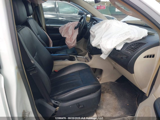 2C4RDGDG6GR361437 Dodge Grand Caravan