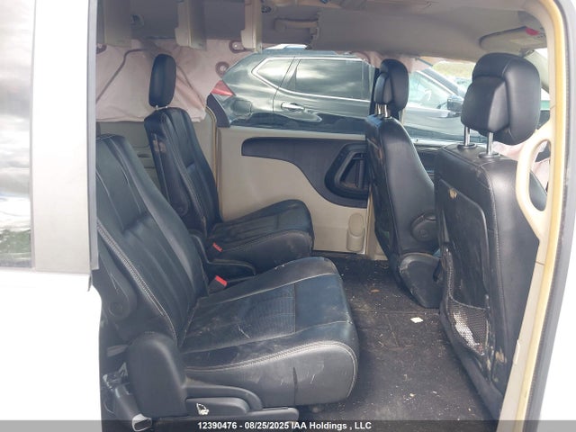 2C4RDGDG6GR361437 Dodge Grand Caravan