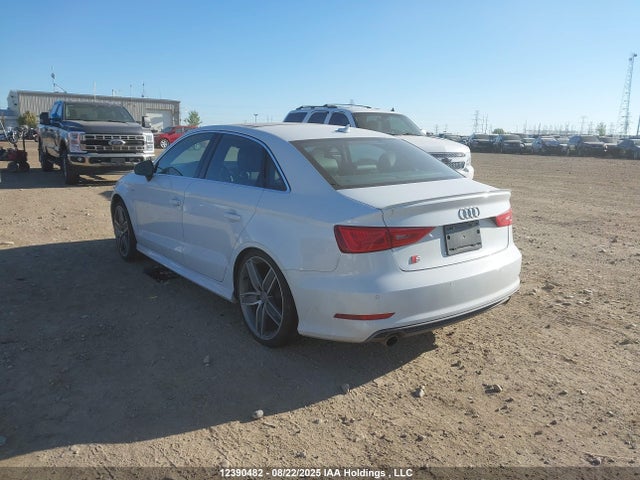 WAUKFRFF4F1067904 Audi 2015