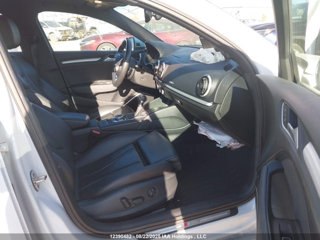 WAUKFRFF4F1067904 Audi 2015