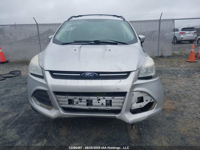 1FMCU9GX5EUD39924 Ford 2014