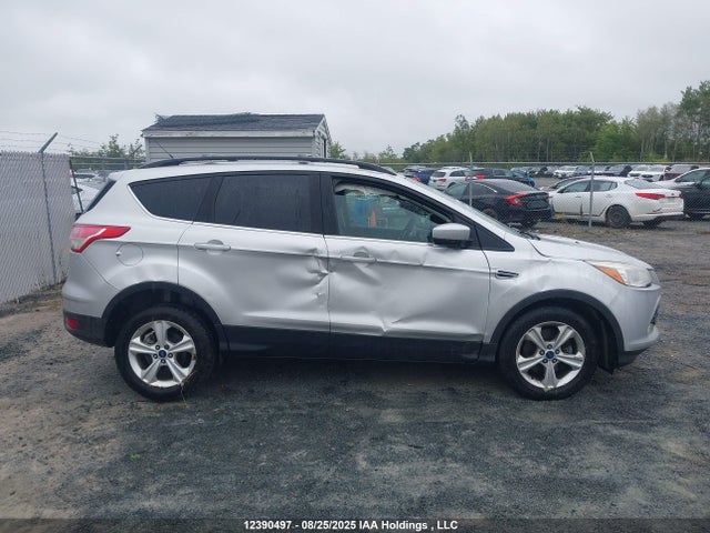 1FMCU9GX5EUD39924 Ford 2014