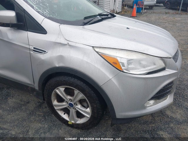 1FMCU9GX5EUD39924 Ford 2014