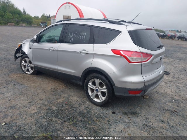 1FMCU9GX5EUD39924 Ford 2014