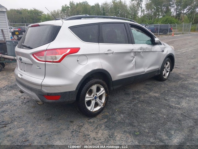 1FMCU9GX5EUD39924 Ford 2014