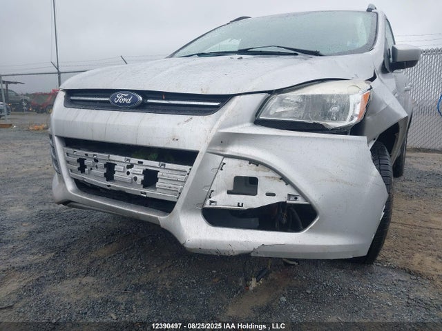1FMCU9GX5EUD39924 Ford 2014