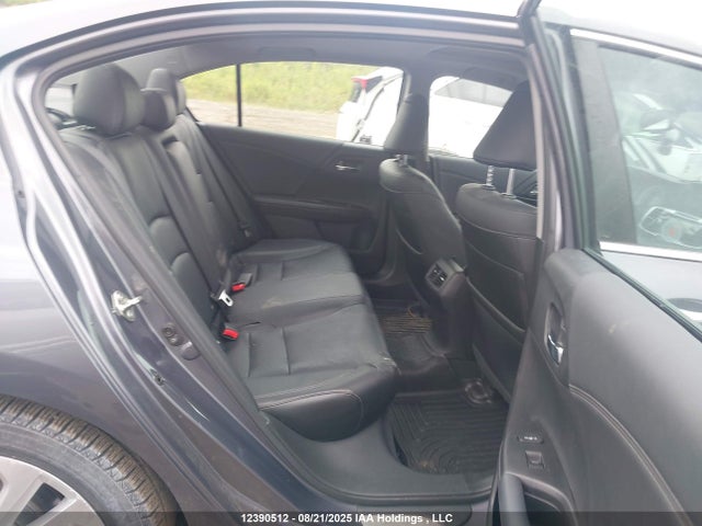 Honda Accord 2015 1HGCR2F95FA807168 Image 8