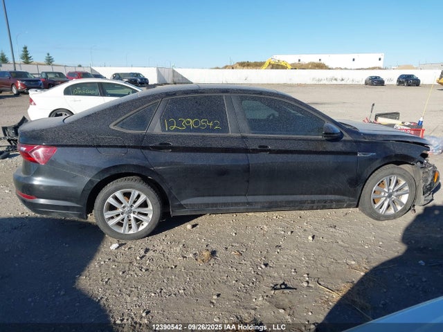 3VWEB7BU9LM028371 Volkswagen 1.4 tsi