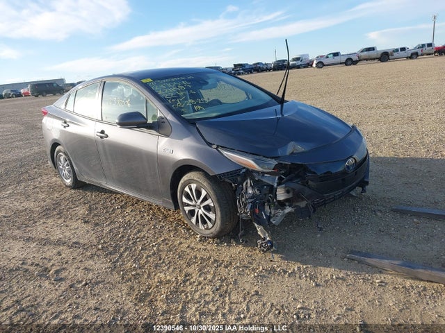 2022 JTDKAMFP5N3211587 main image