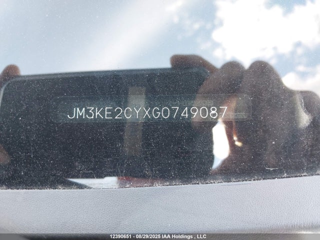 JM3KE2CYXG0749087 Mazda py