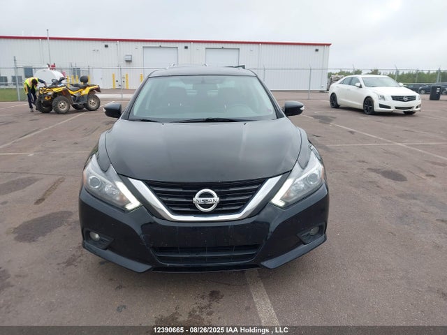 1N4AL3AP0JC277777 Nissan Altima