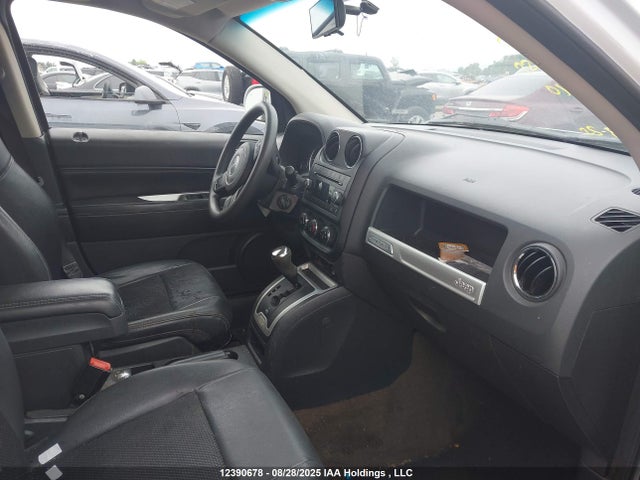 1C4NJDAB7ED835040 Jeep Compass