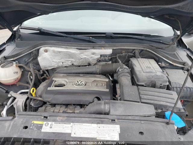 WVGMV7AX9HK040001 Volkswagen Tiguan