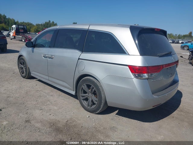 2015 Honda Odyssey Touring მანქანა იყიდება აუქციონზე, vin: 5FNRL5H93FB503353, აუქციონის ნომერი: 12390691