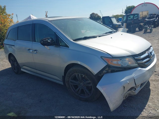 2015 Honda Odyssey Touring მანქანა იყიდება აუქციონზე, vin: 5FNRL5H93FB503353, აუქციონის ნომერი: 12390691