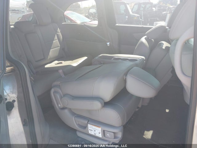 2015 Honda Odyssey Touring მანქანა იყიდება აუქციონზე, vin: 5FNRL5H93FB503353, აუქციონის ნომერი: 12390691