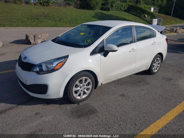 KIA dohc gamma 2015 KNADM4A38F6500254 Image 2