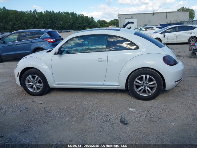3VWJ07AT7EM638060 Volkswagen Beetle